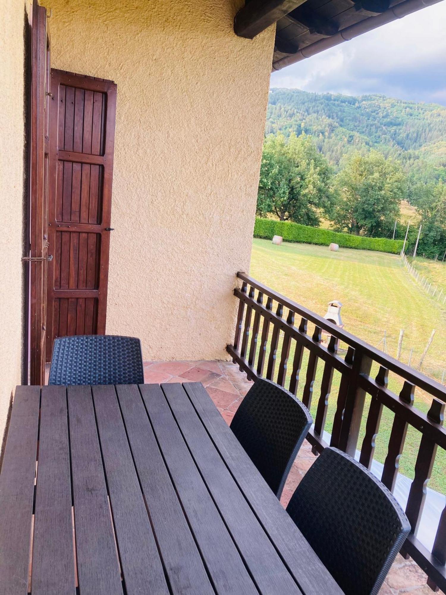 Agriturismo Tramonti Castiglione di Garfagnana Luaran gambar